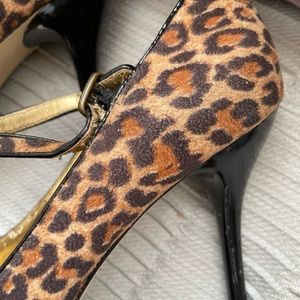 GUESS Leopard Print Suede Heels Size 7M